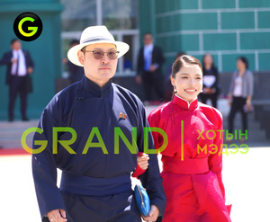 Фото: Эрүүл мэндийн сайд Э.Батшугар гэргий Б.Янжиндулам нарын жаргалтай агшнууд